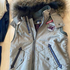 Jean Bourget padded vest with detachable hood